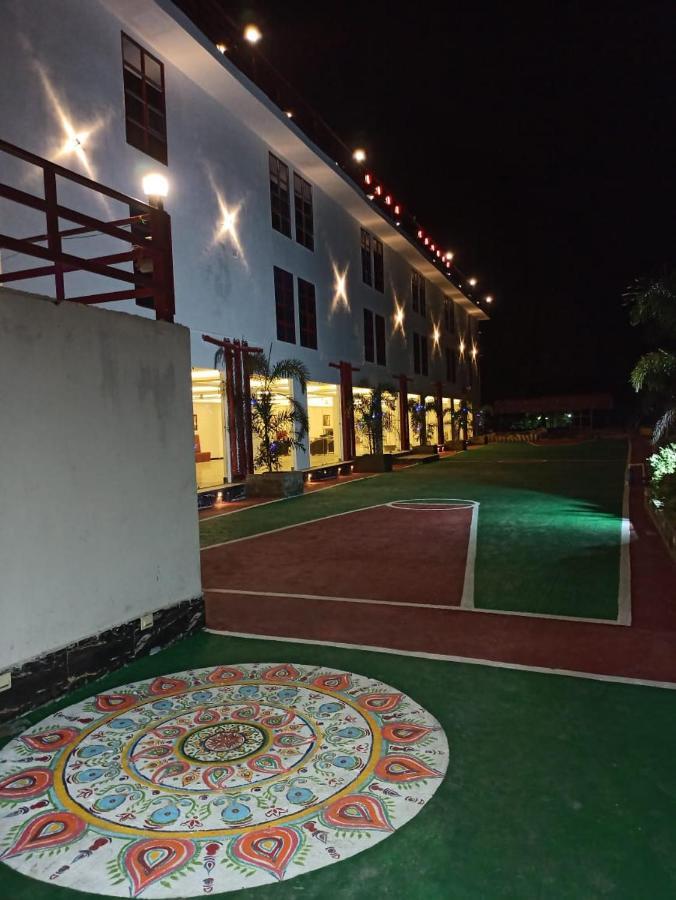 Gods County. Resort & Banquets 타라피트 외부 사진